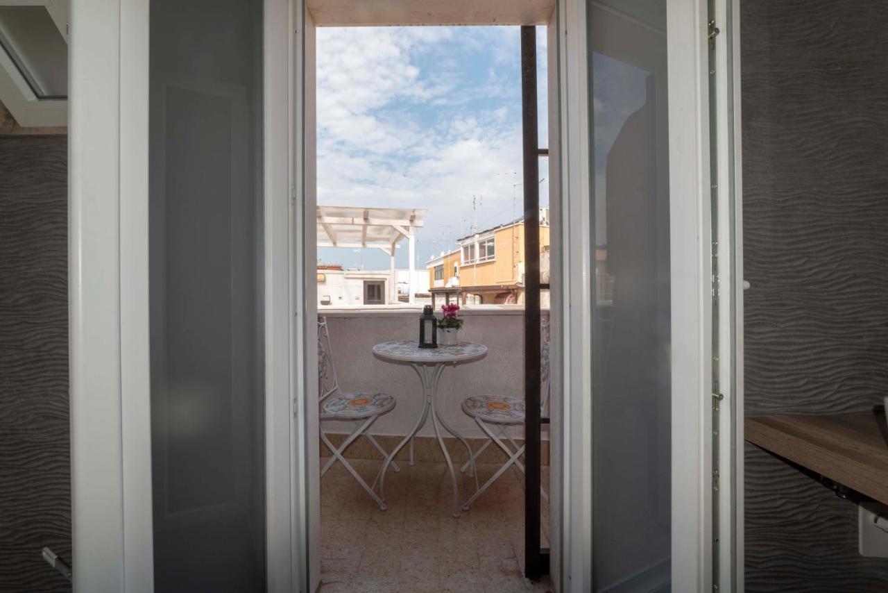 Porto Antico Villa Bari Bagian luar foto