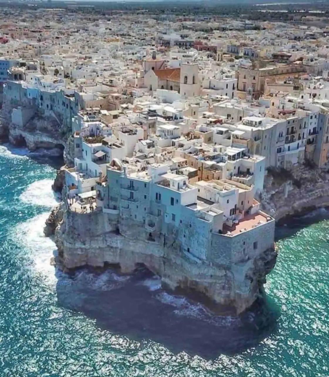 Porto Antico Villa Bari Bagian luar foto