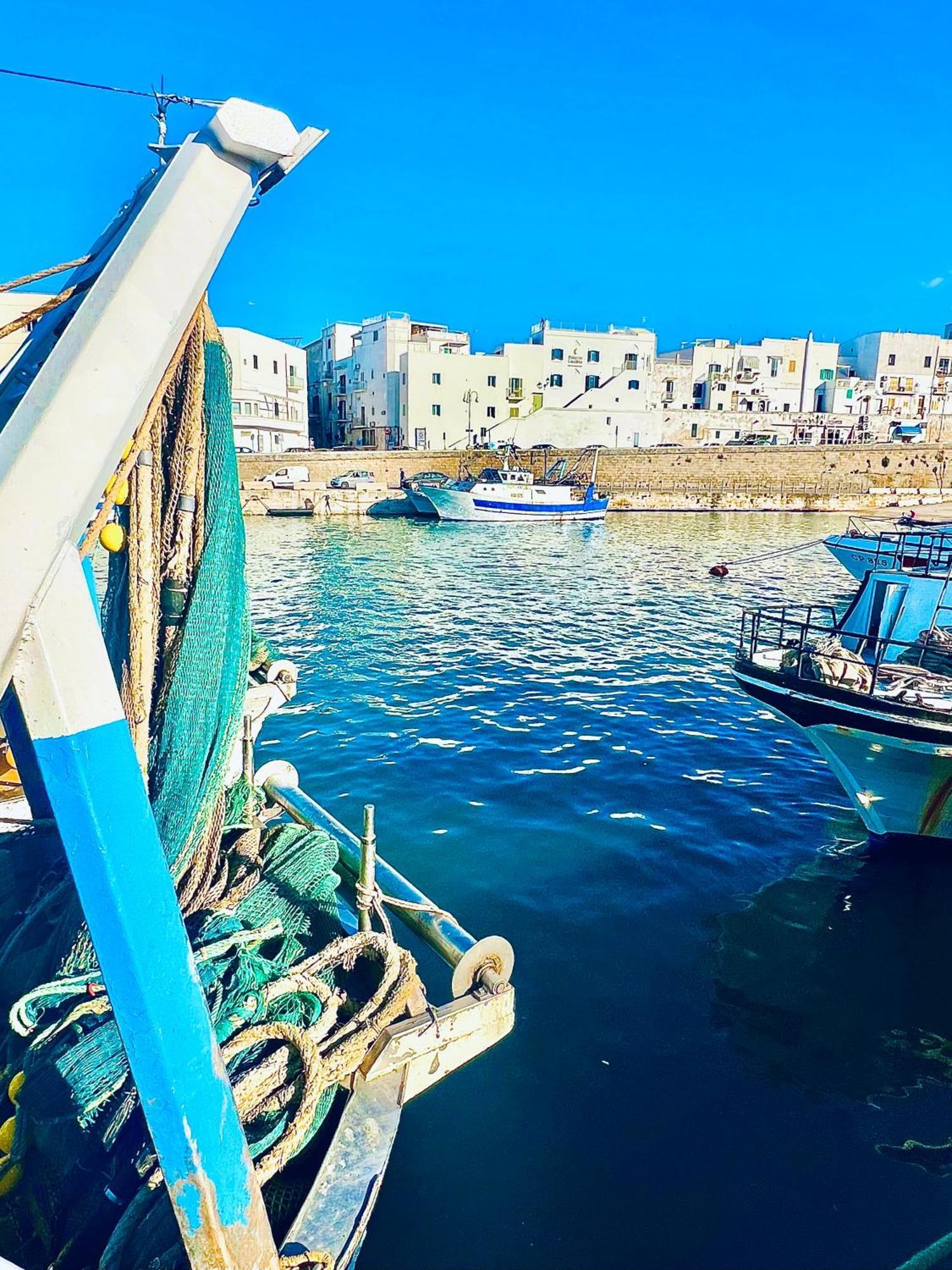 Porto Antico Villa Bari Bagian luar foto